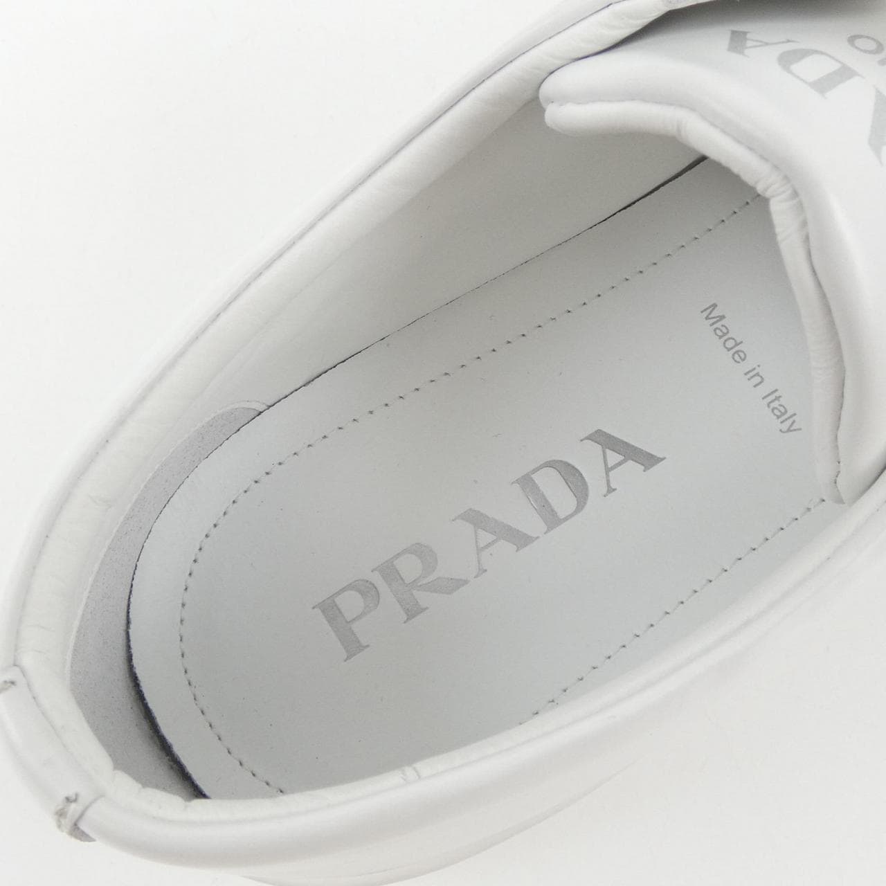 プラダ PRADA スニーカー