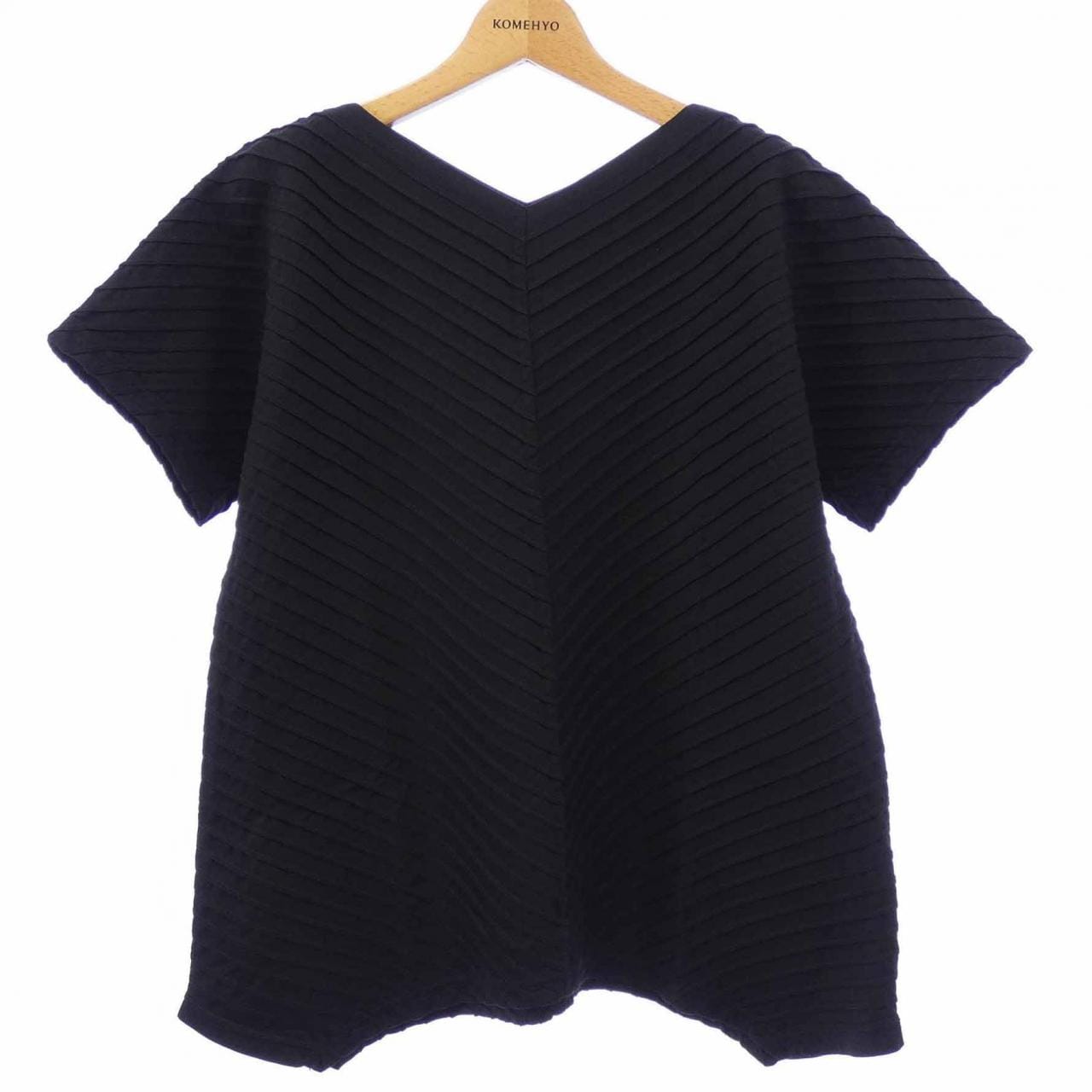 YACCO MARICARD トップス