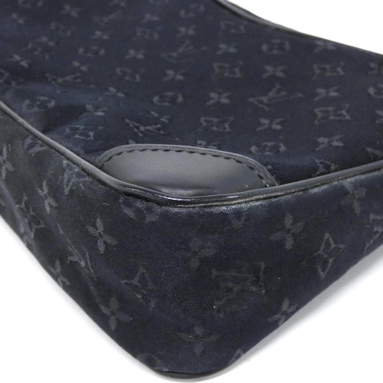 ルイヴィトン モノグラム サテン リトル ブローニュ M92142 ショルダーバッグ