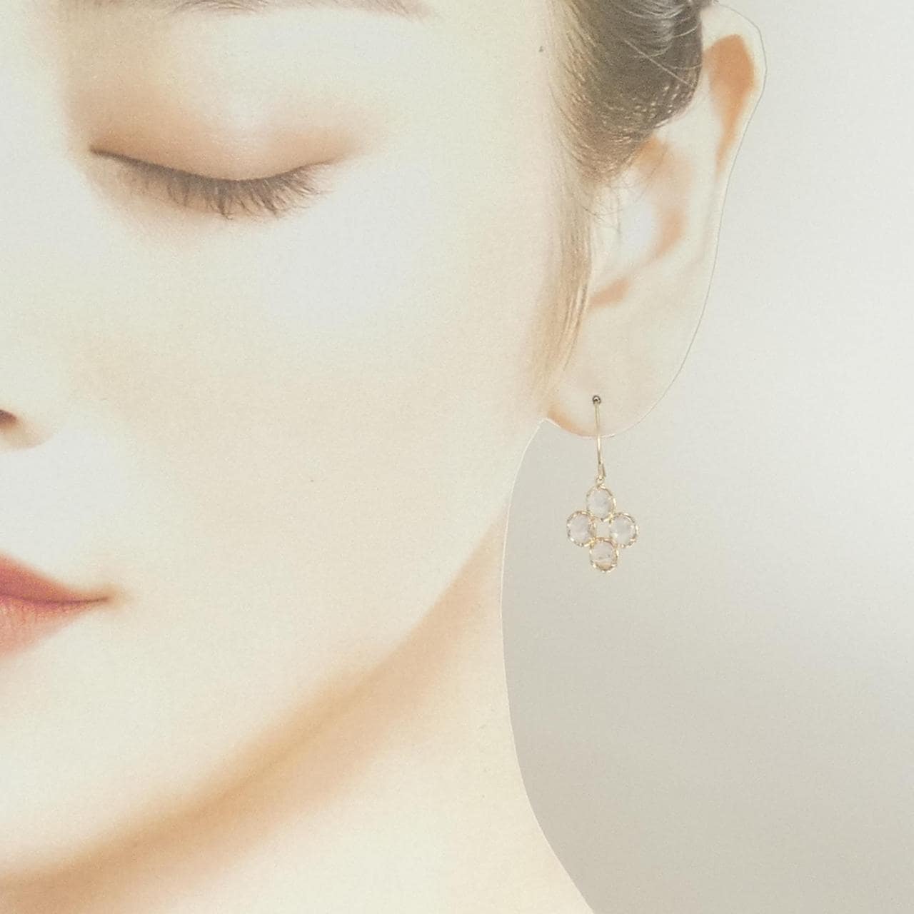 K10PG クオーツ ピアス