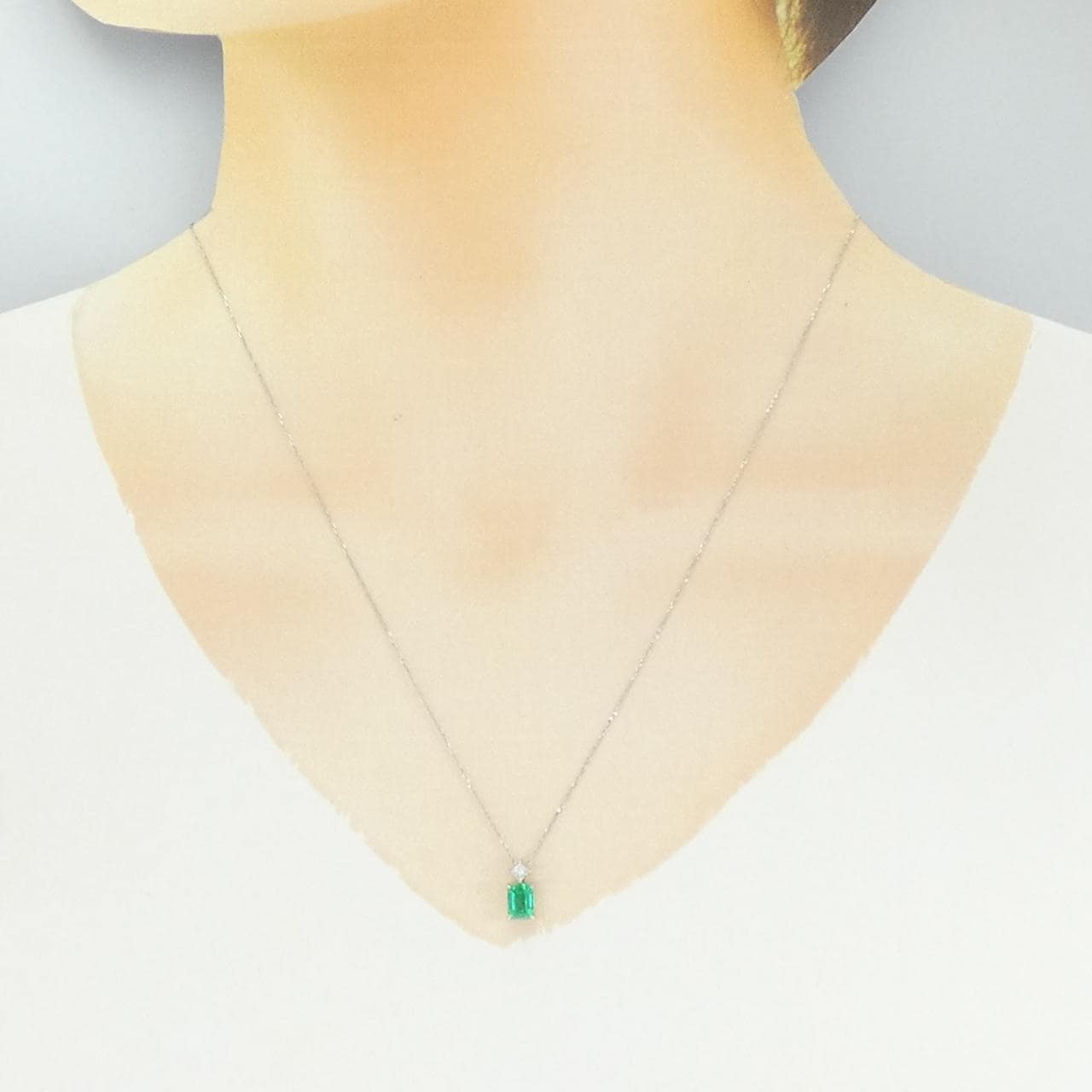 PT900 エメラルド ネックレス 0.60CT