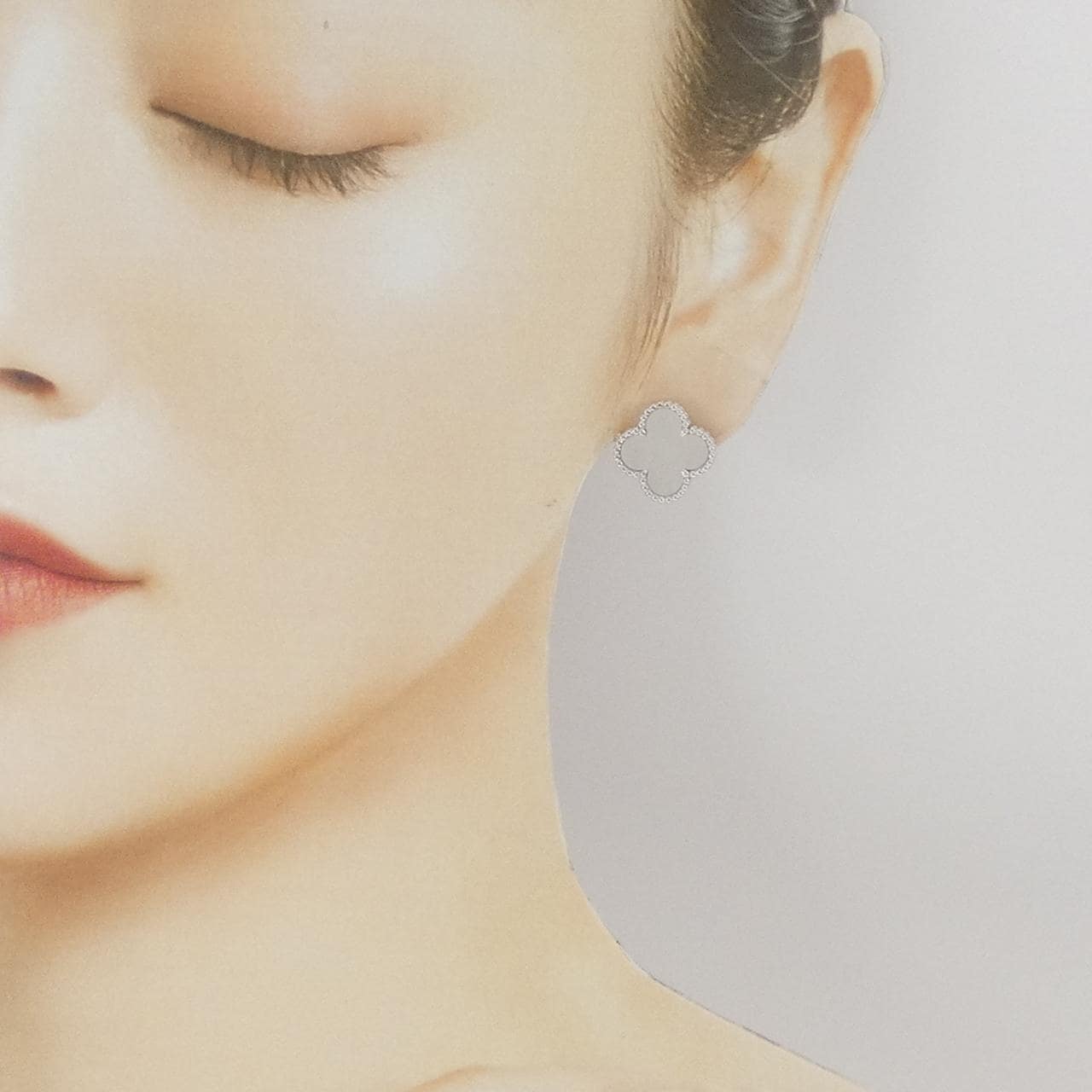 ヴァンクリーフ&アーペル ヴィンテージアルハンブラ ピアス