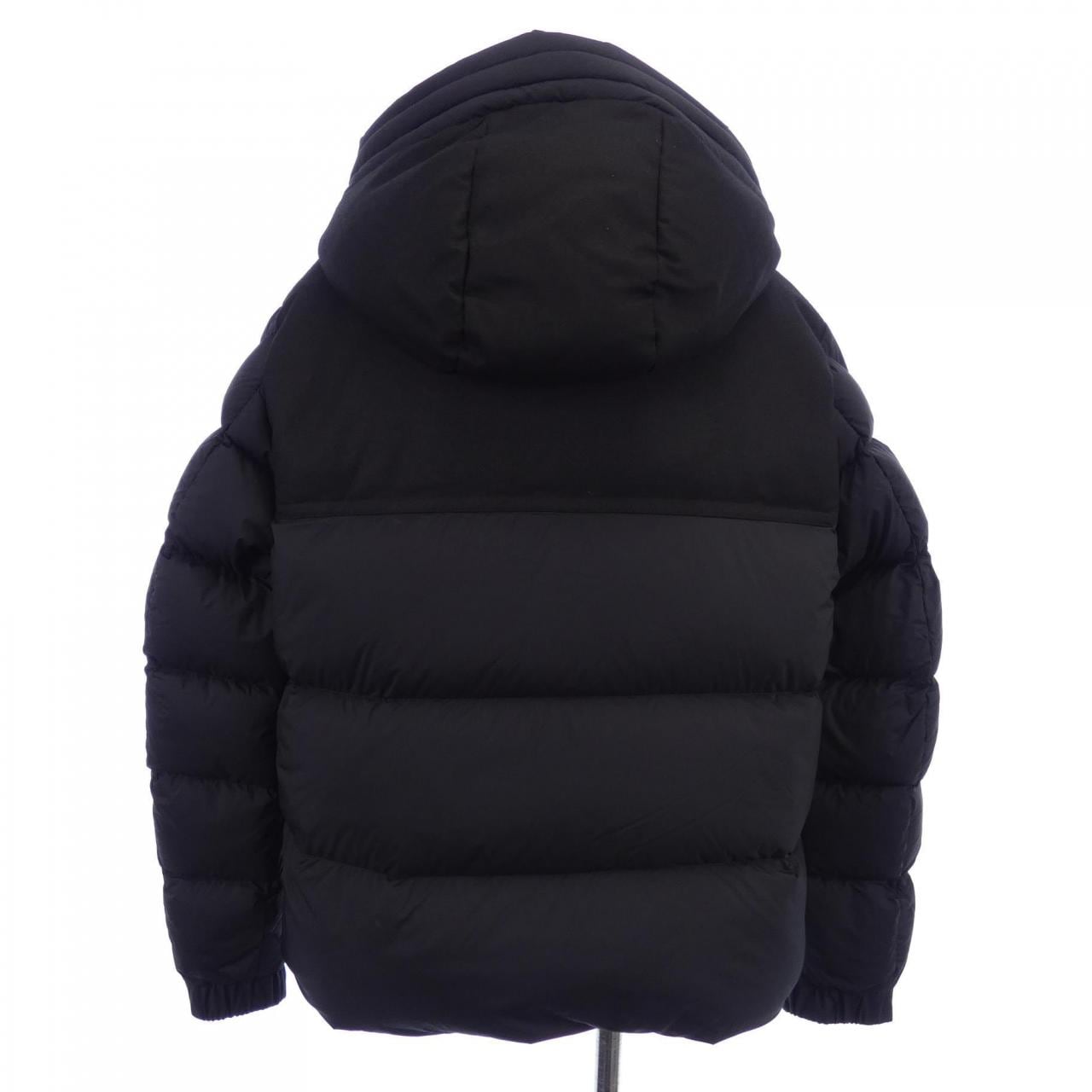 【新品】モンクレール MONCLER ダウンジャケット