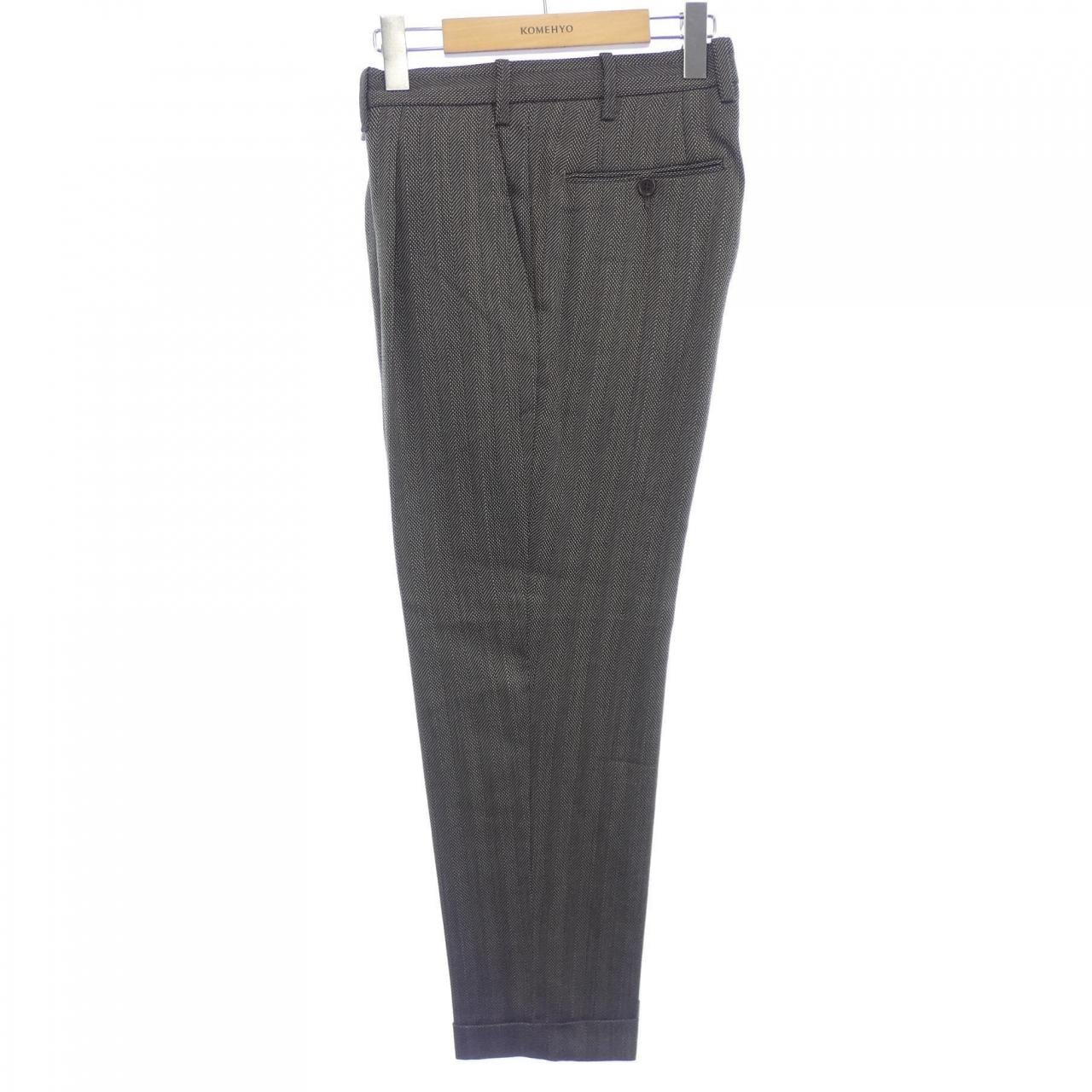 LUCA GRASSIA スーツ