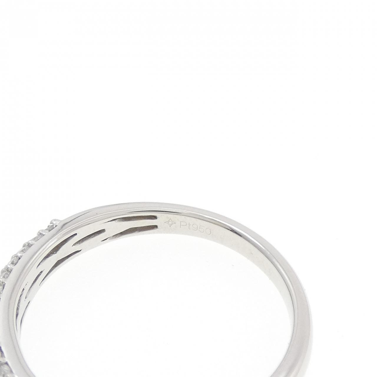 ジーエスティービー ダイヤモンド リング 0.46CT