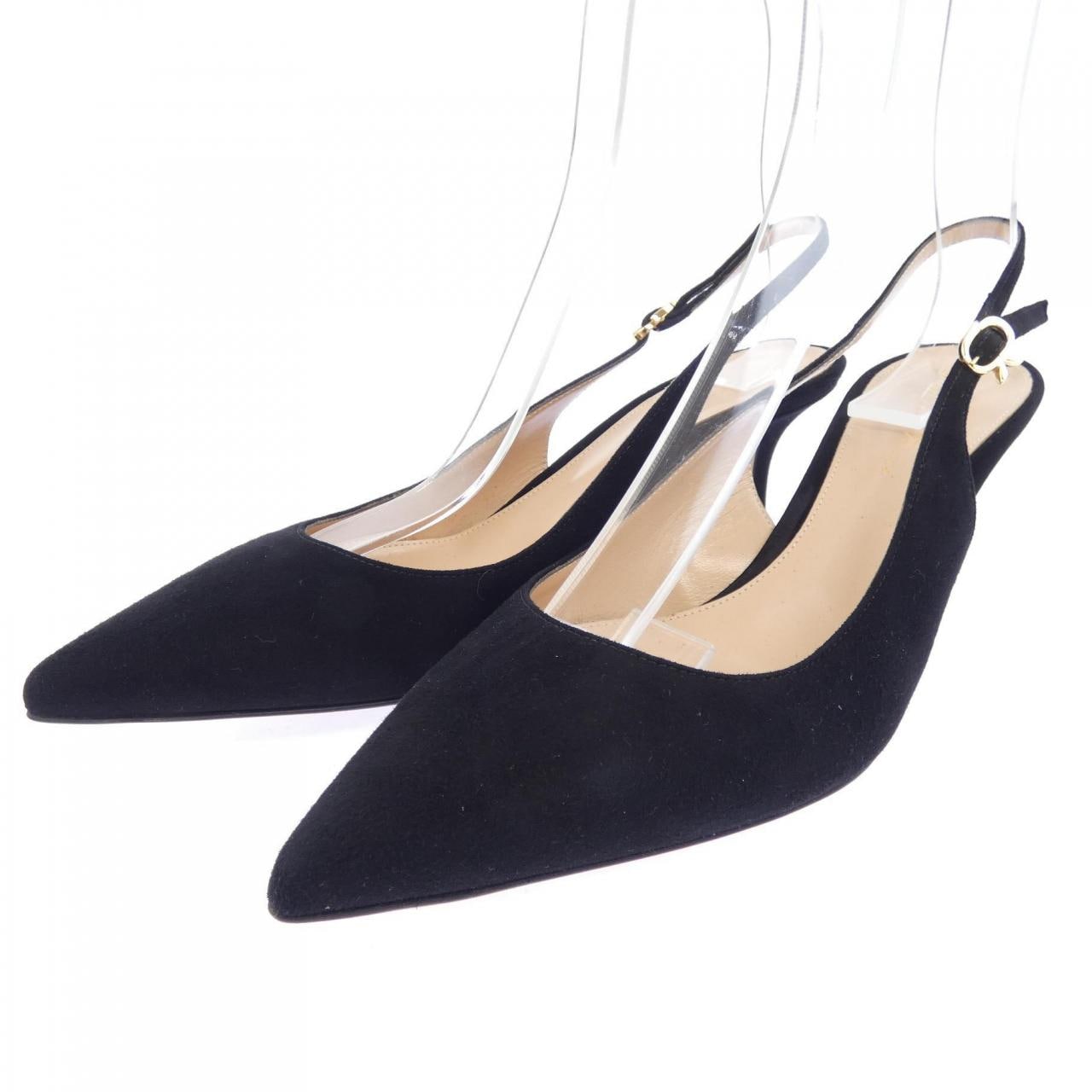 ジャンヴィトロッシ GIANVITO ROSSI パンプス