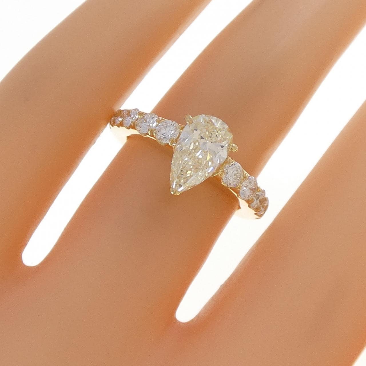 K18YG ダイヤモンド リング 1.054CT L VS2 ペアシェイプ