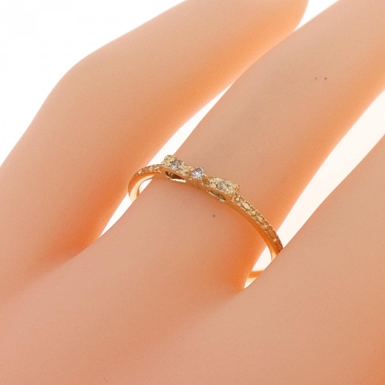 ノジェス リボン ダイヤモンド リング 0.02CT