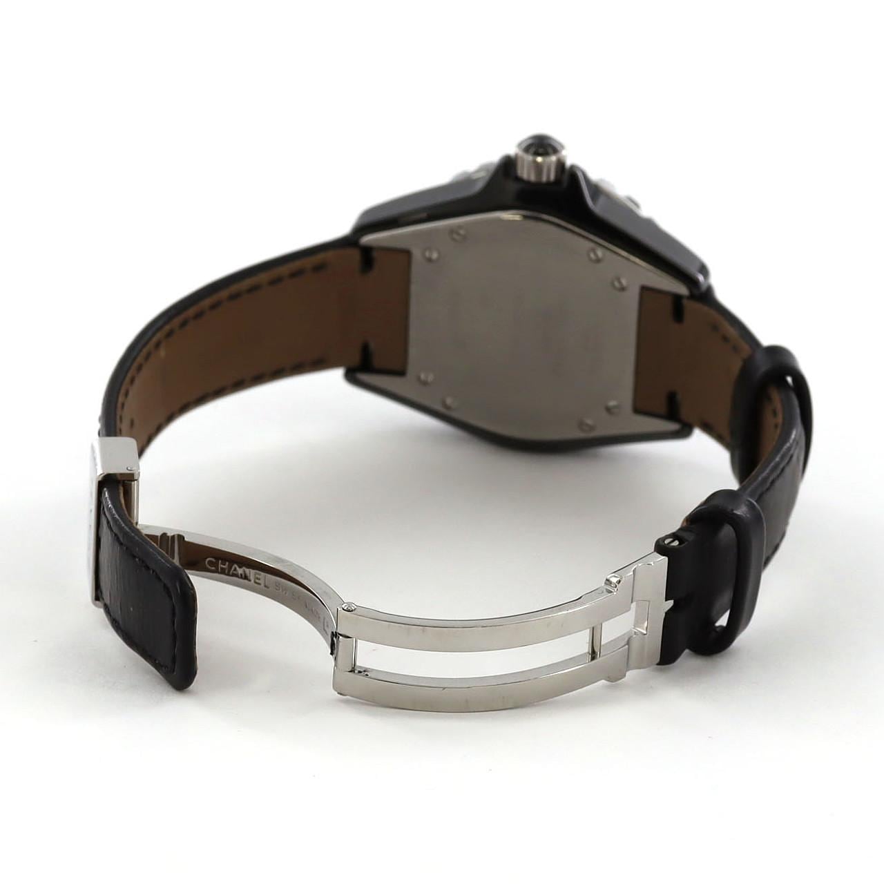 シャネル J12 33mm H0680 セラミック クォーツ