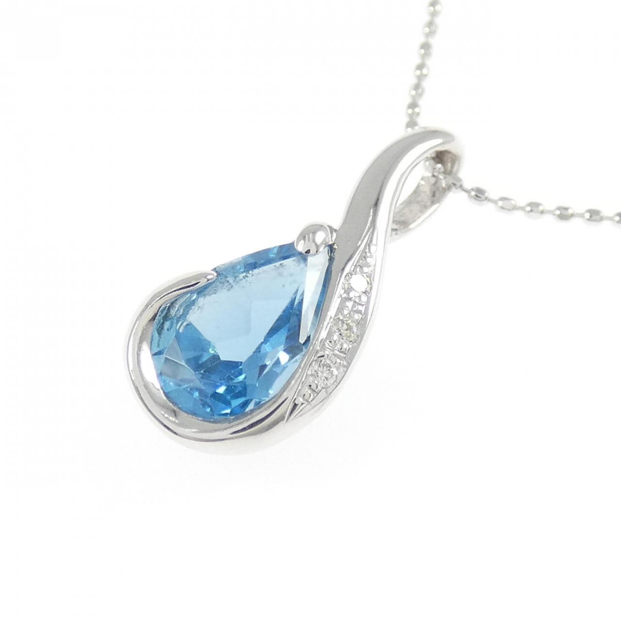 K18WG ブルートパーズ ネックレス