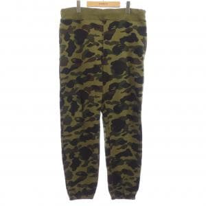 アベイシングエイプ A BATHING APE パンツ
