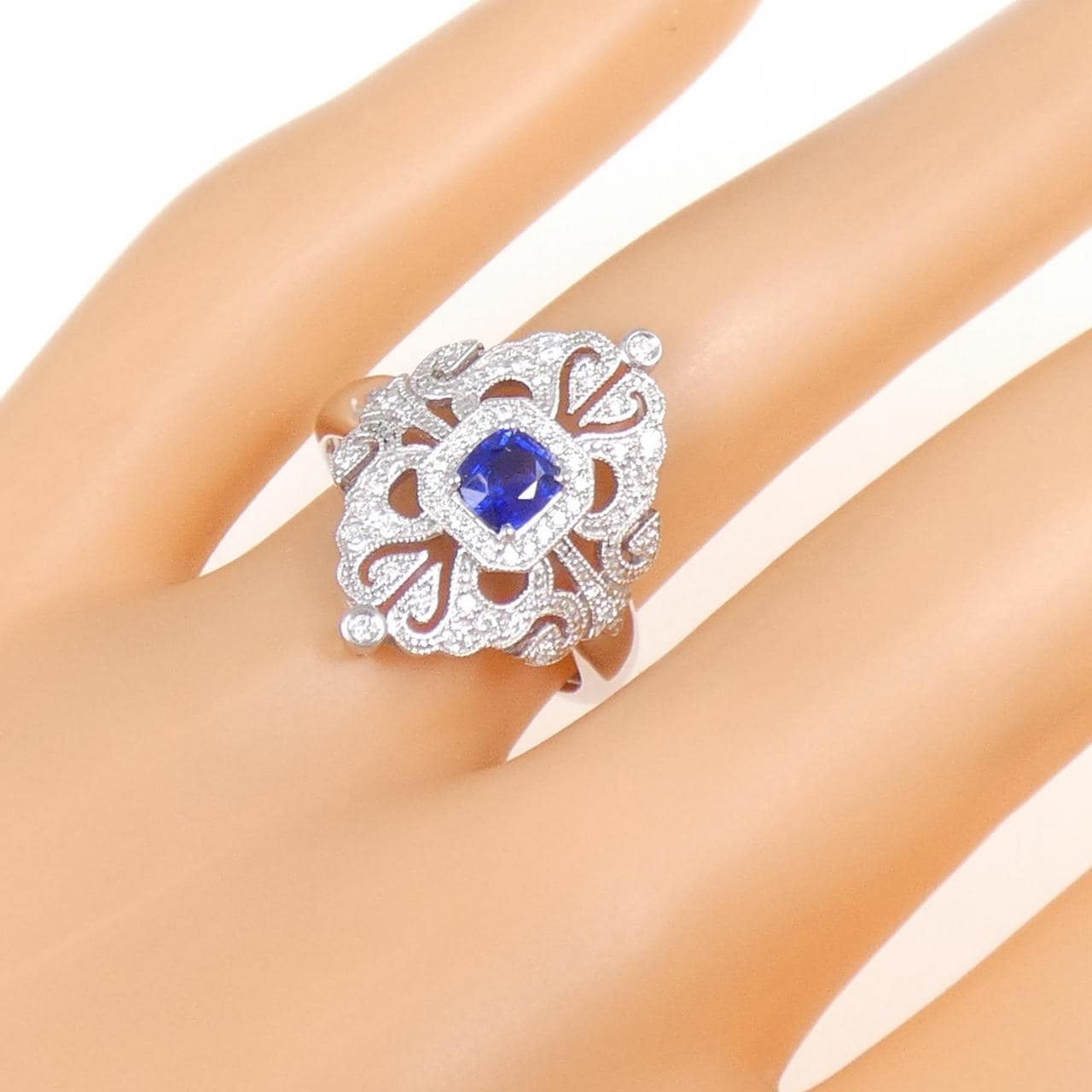 750WG サファイヤ リング 0.47CT