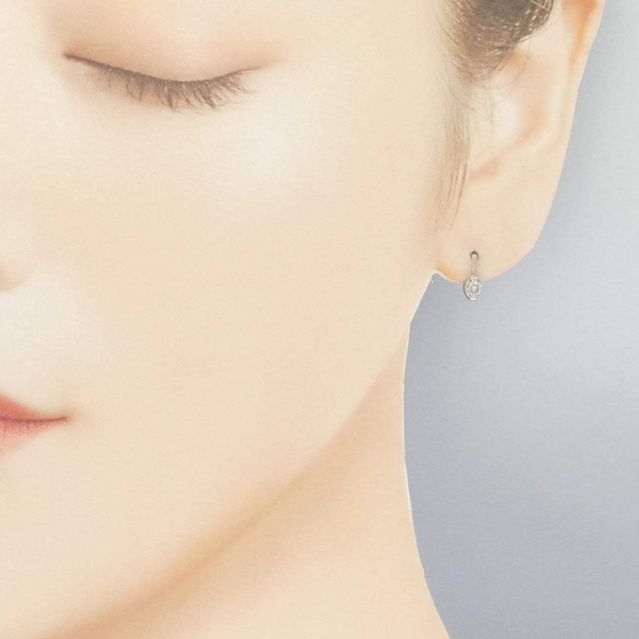 K18WG ダイヤモンド ピアス