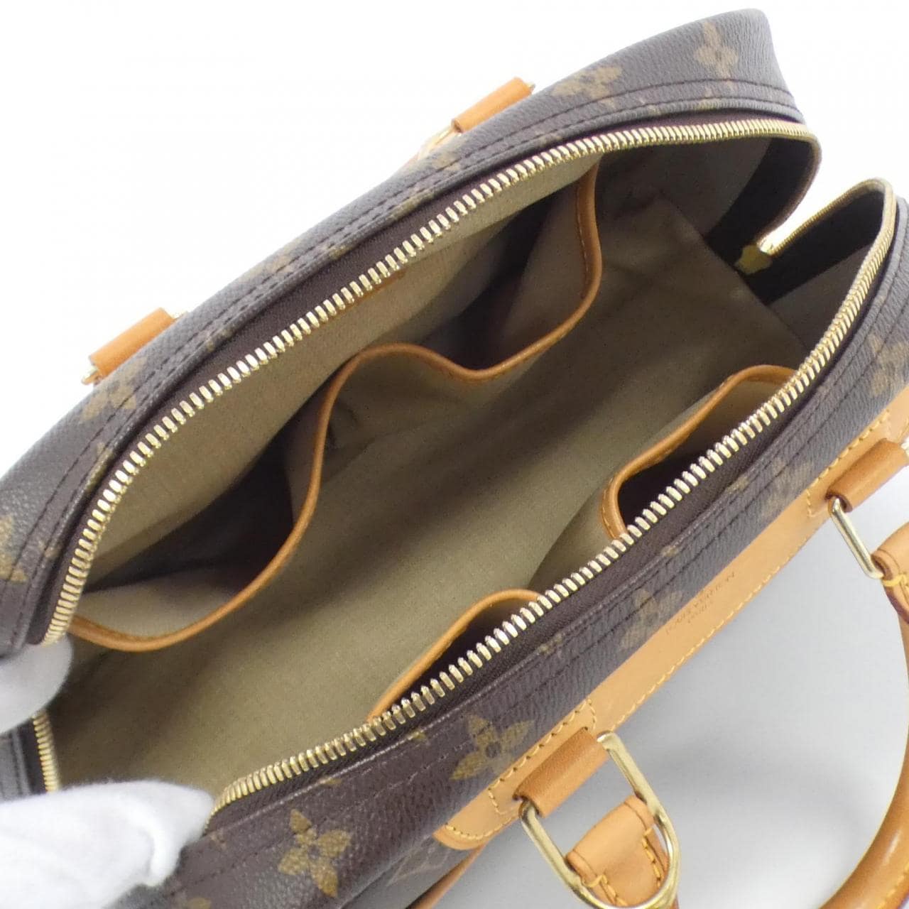 ルイヴィトン モノグラム トゥルーヴィル M42228 バッグ