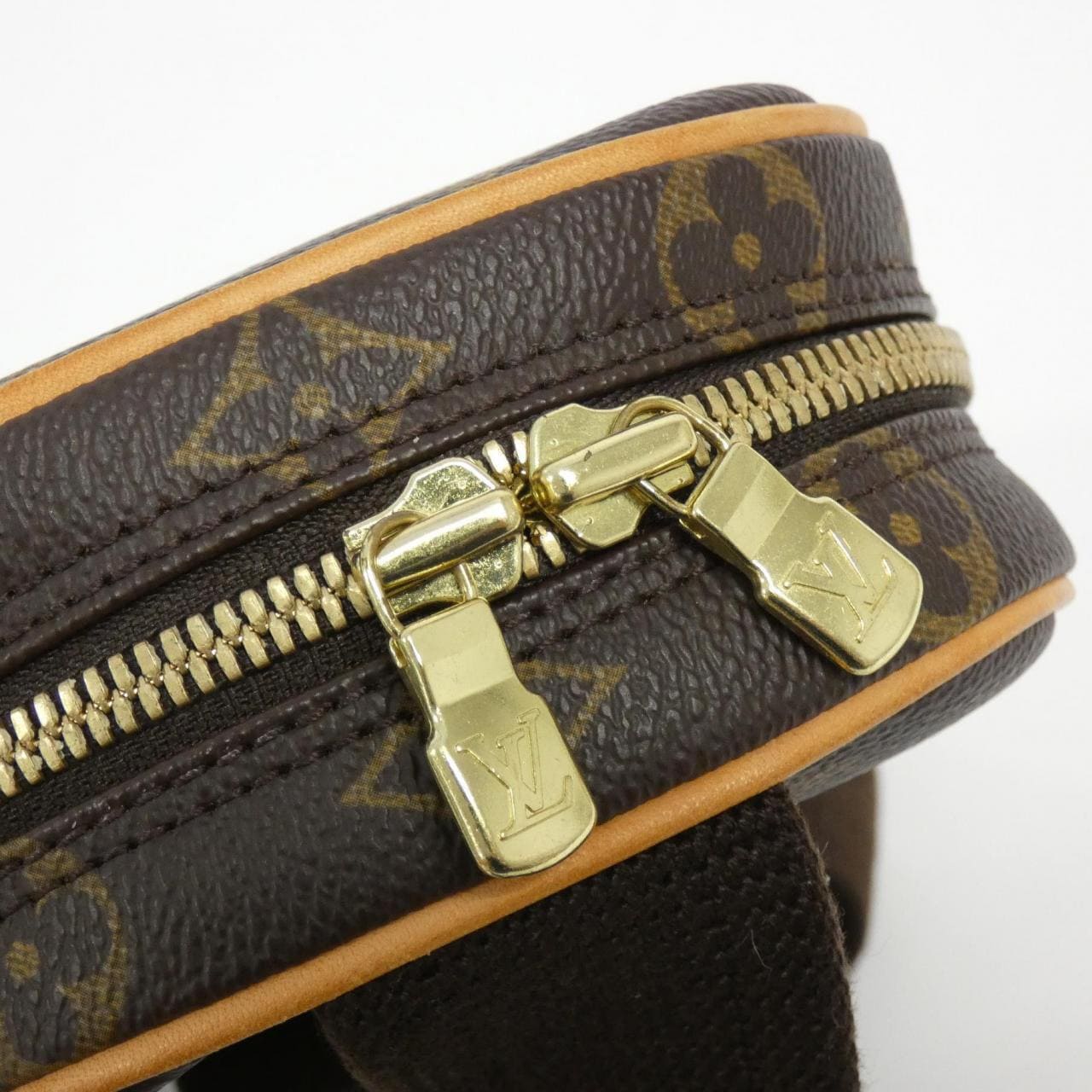 LOUIS VUITTON Monogram Pochette Ganju M51870 肩包