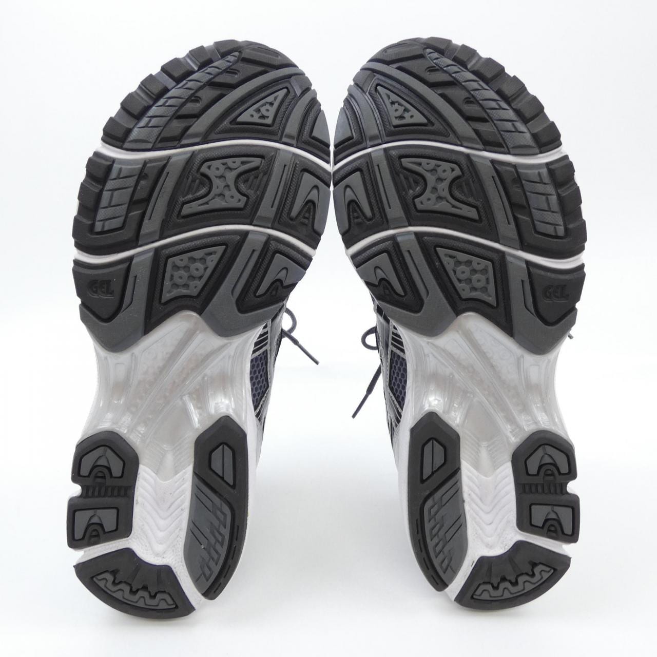 ASICS スニーカー