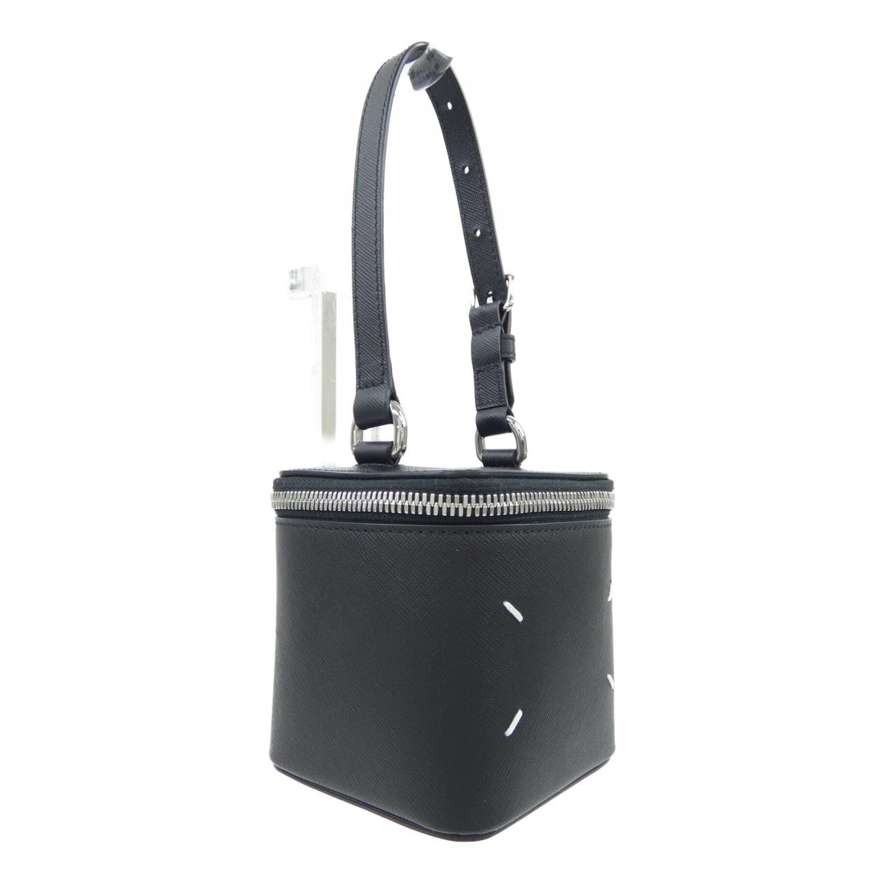 マルタンマルジェラ MARTIN MARGIELA 4ステッチ キューブバック SA2VL0012 BAG