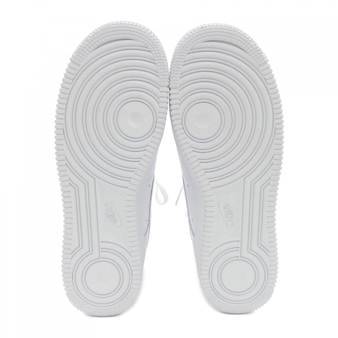 ナイキ NIKE SUPREME スニーカー