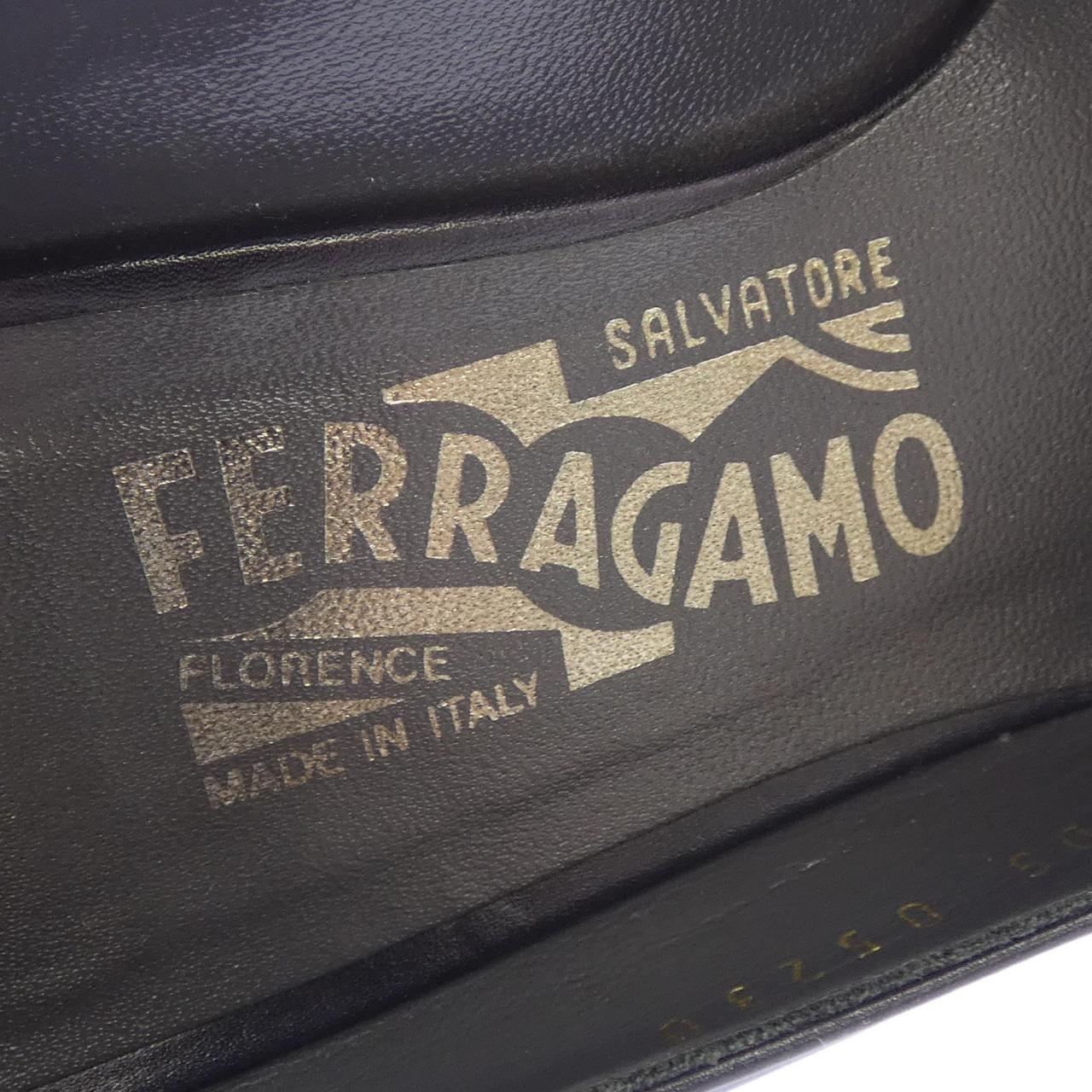 サルヴァトーレフェラガモ SALVATORE FERRAGAMO パンプス
