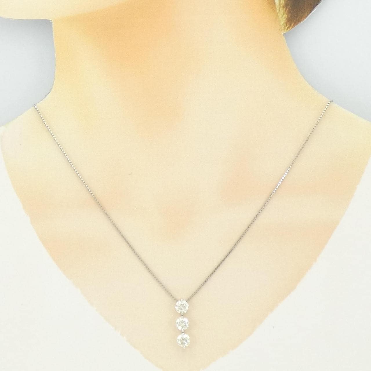 PT900/PT850 スリーストーン ダイヤモンド ネックレス 2.10CT