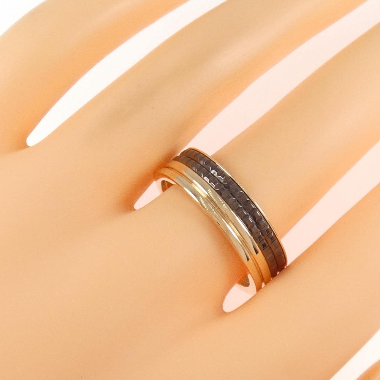Boucheron Quatre Classic 半大号戒指