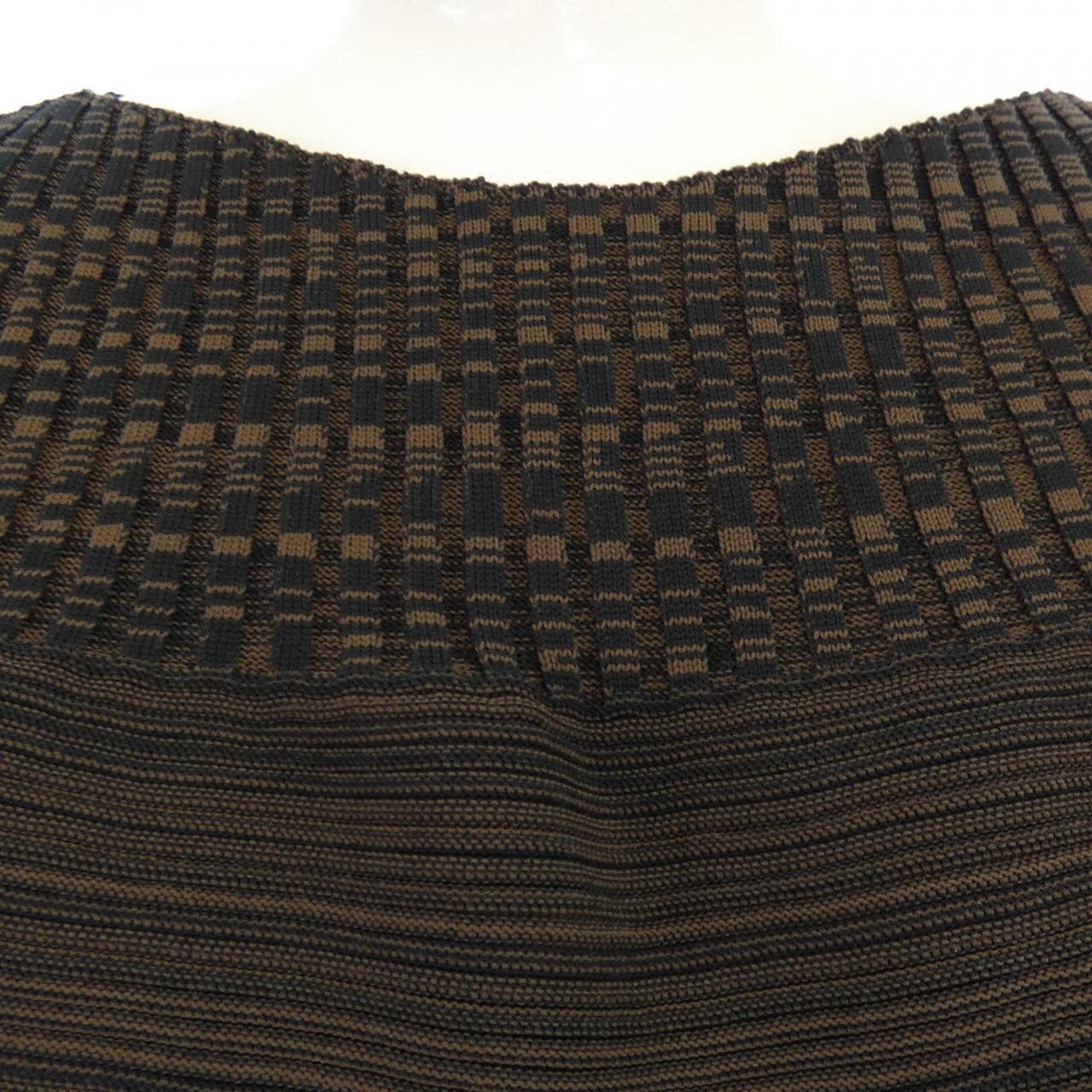 イッセイミヤケ ISSEY MIYAKE IM31KN797 トップス