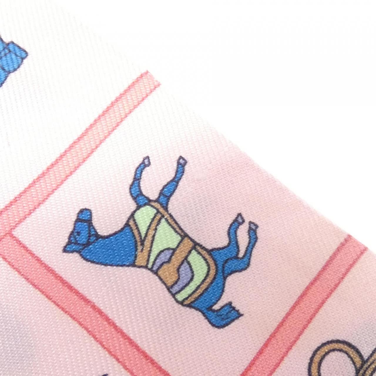 エルメス COUVERTURES ET TENUES ツイリー 061356S スカーフ