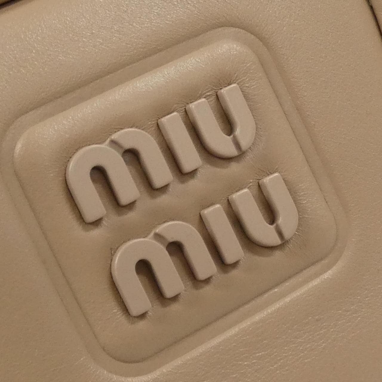 ミュウミュウ 5BB148 バッグ