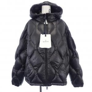 モンクレール MONCLER ダウンジャケット