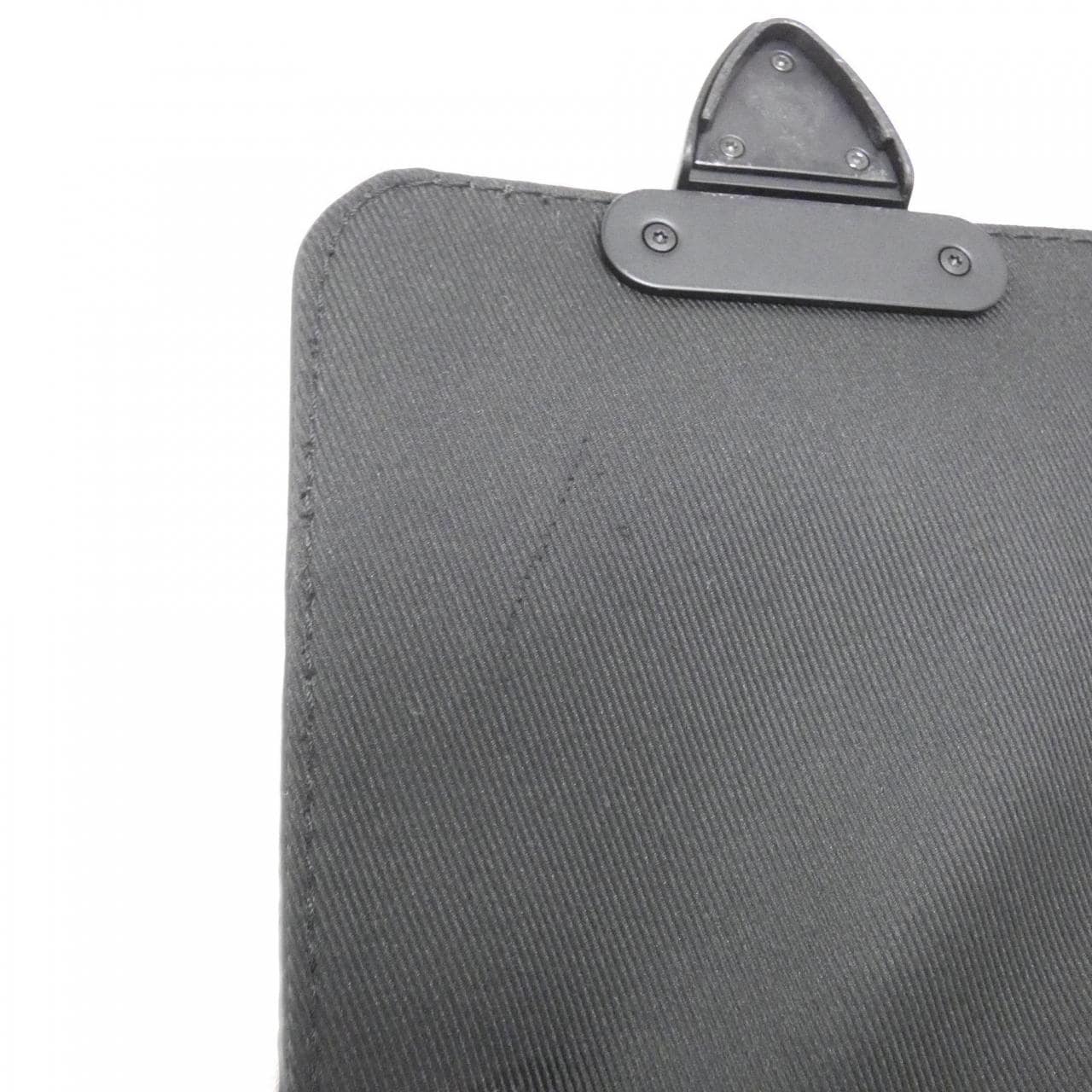 LOUIS VUITTON Vuitton Taurillon Monogram S Rock Vertical Wearable Wallet M81524 Shoulder Bag