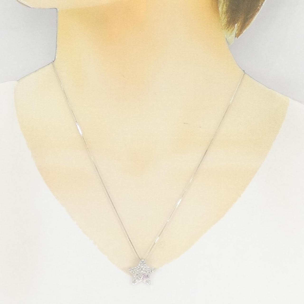 K18WG Star Cubic Necklace