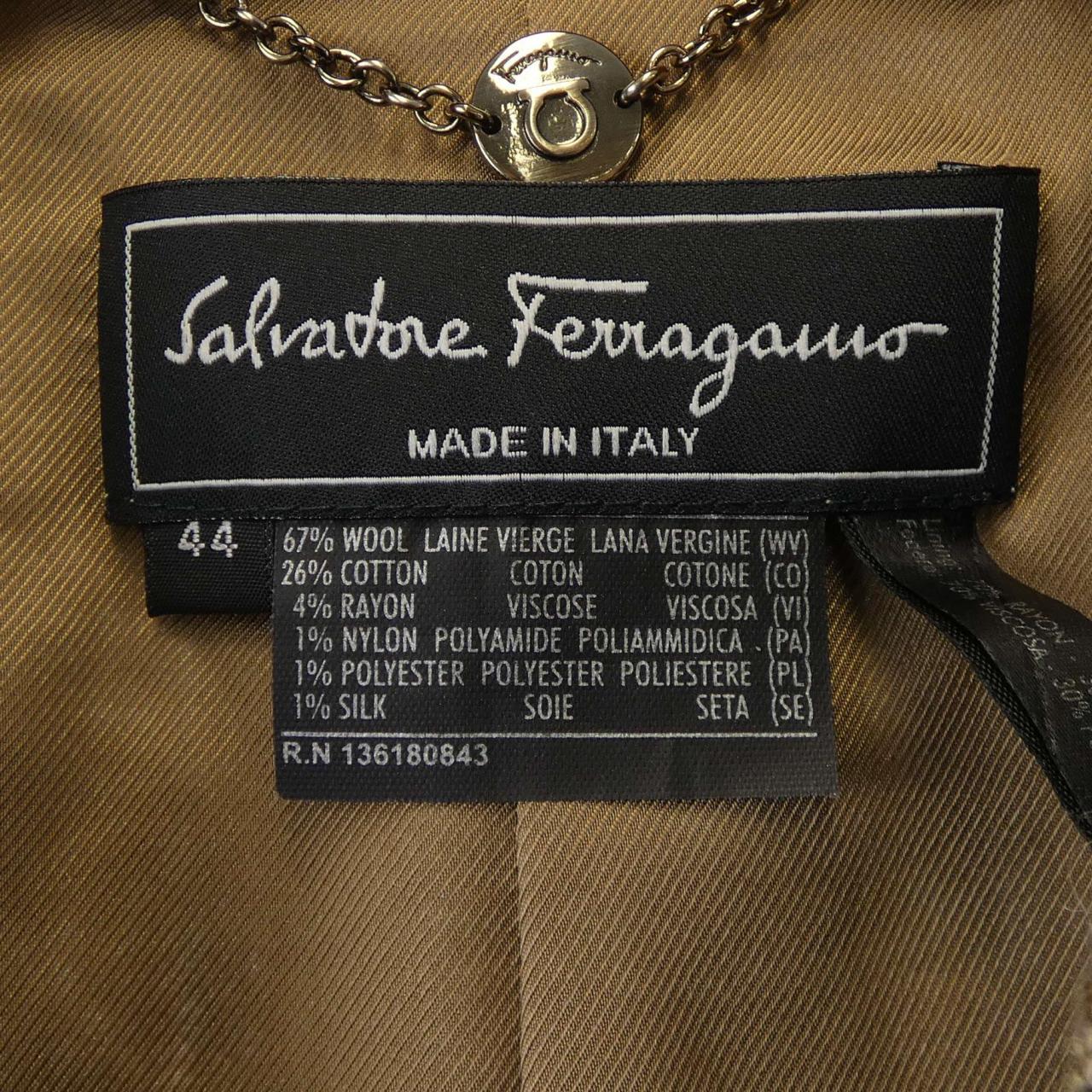 サルヴァトーレフェラガモ SALVATORE FERRAGAMO スーツ