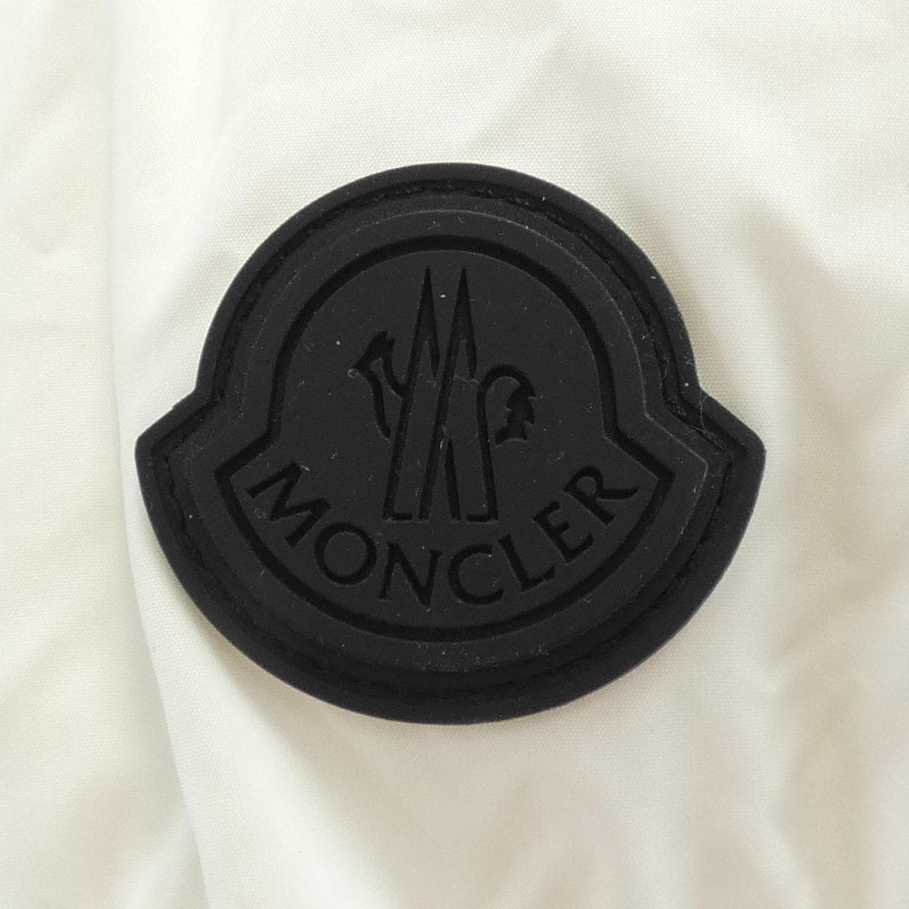 モンクレール MONCLER ダウンジャケット