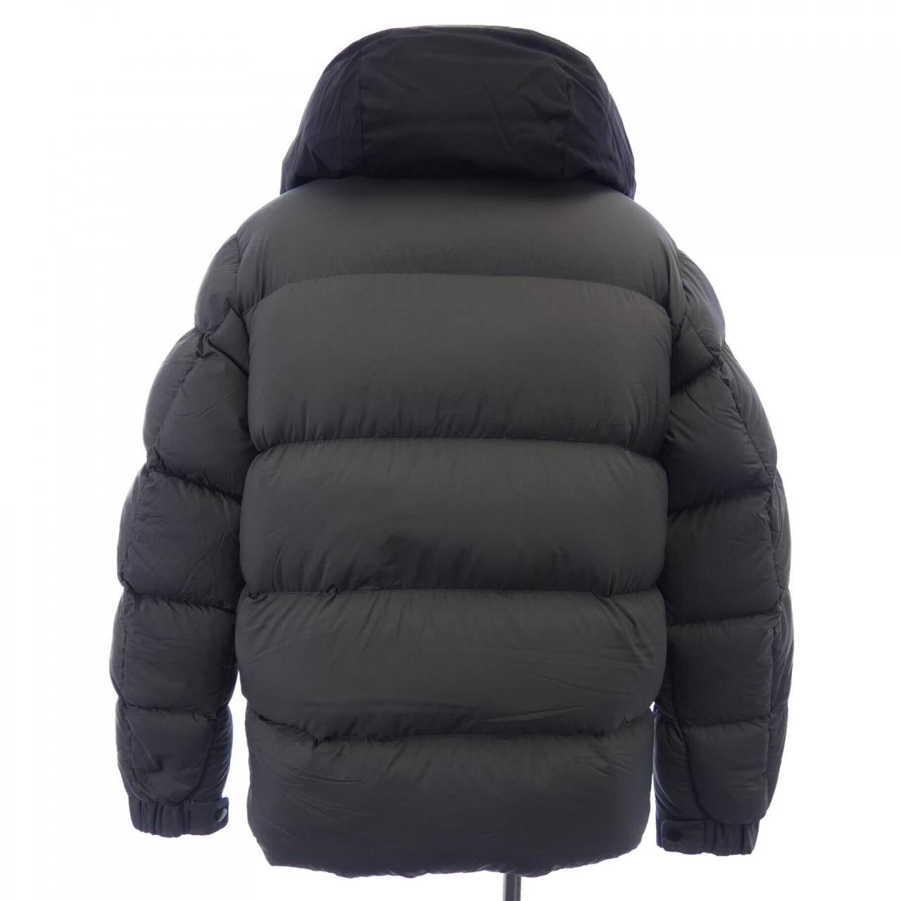 モンクレール MONCLER ダウンジャケット