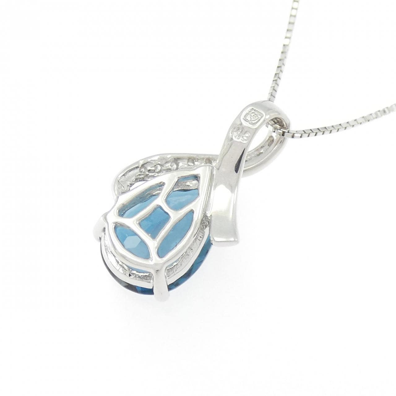 K18WG ブルートパーズ ネックレス