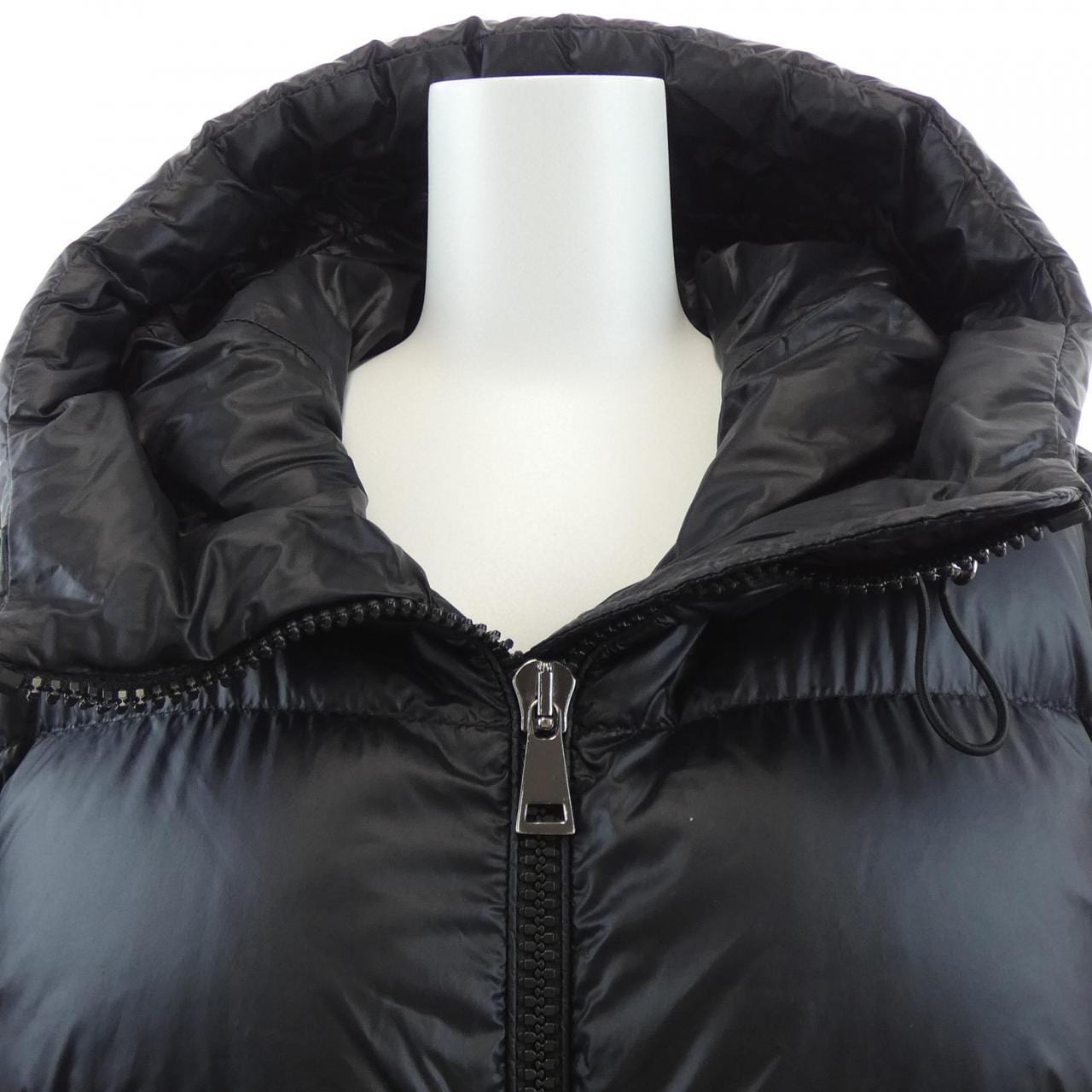 モンクレール MONCLER SERITTE ダウンジャケット