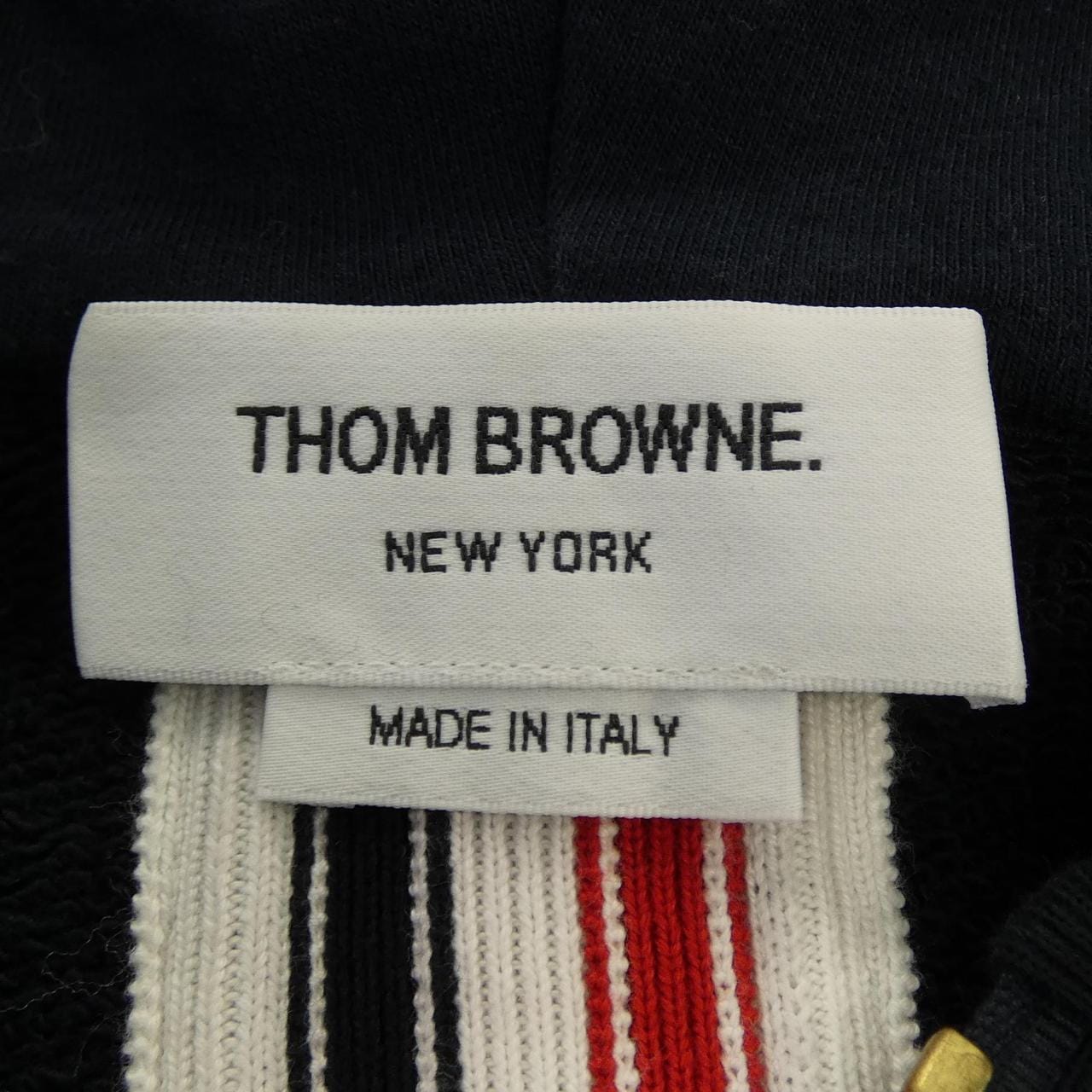 トムブラウン THOM BROWNE FJT051A パーカー