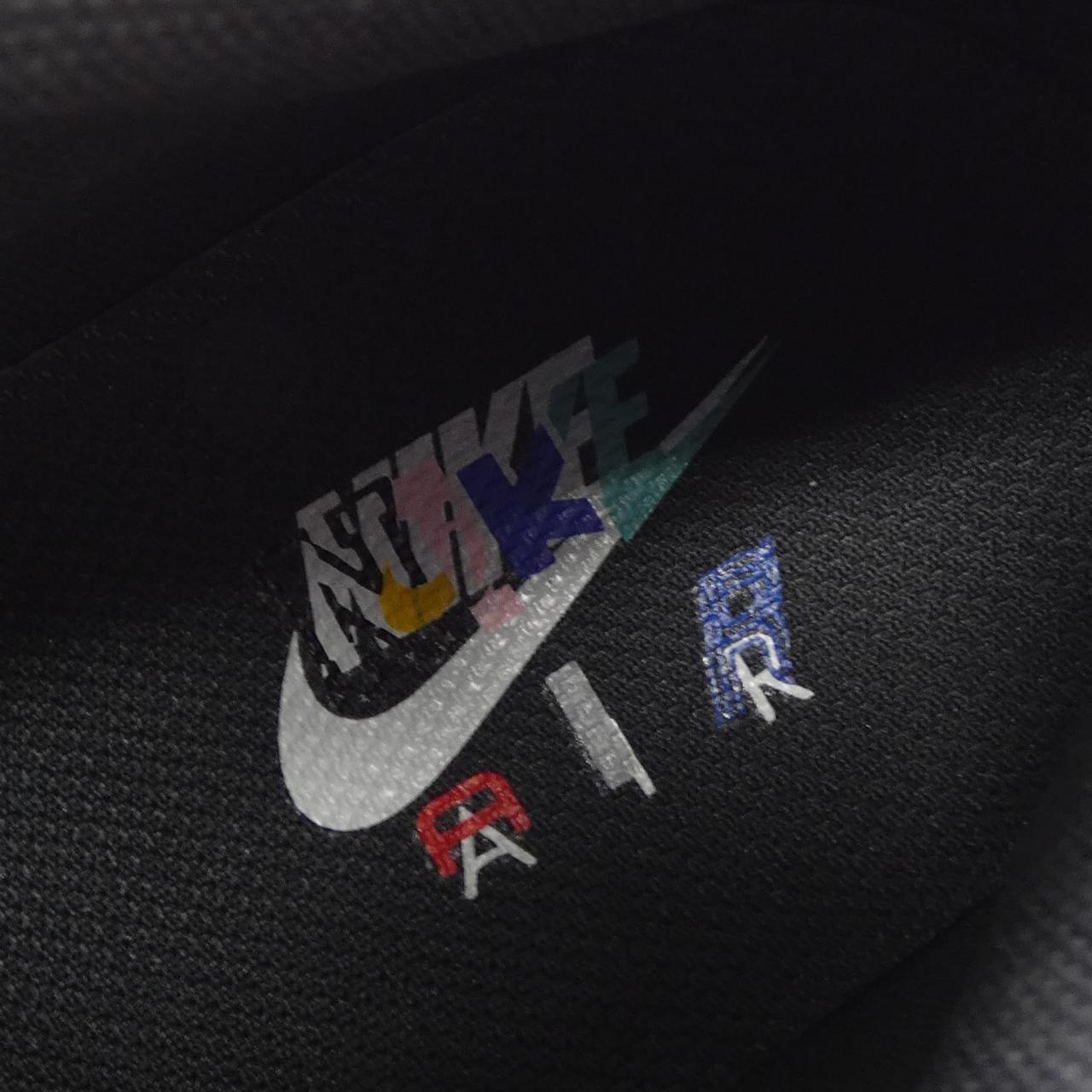 ナイキ NIKE スニーカー