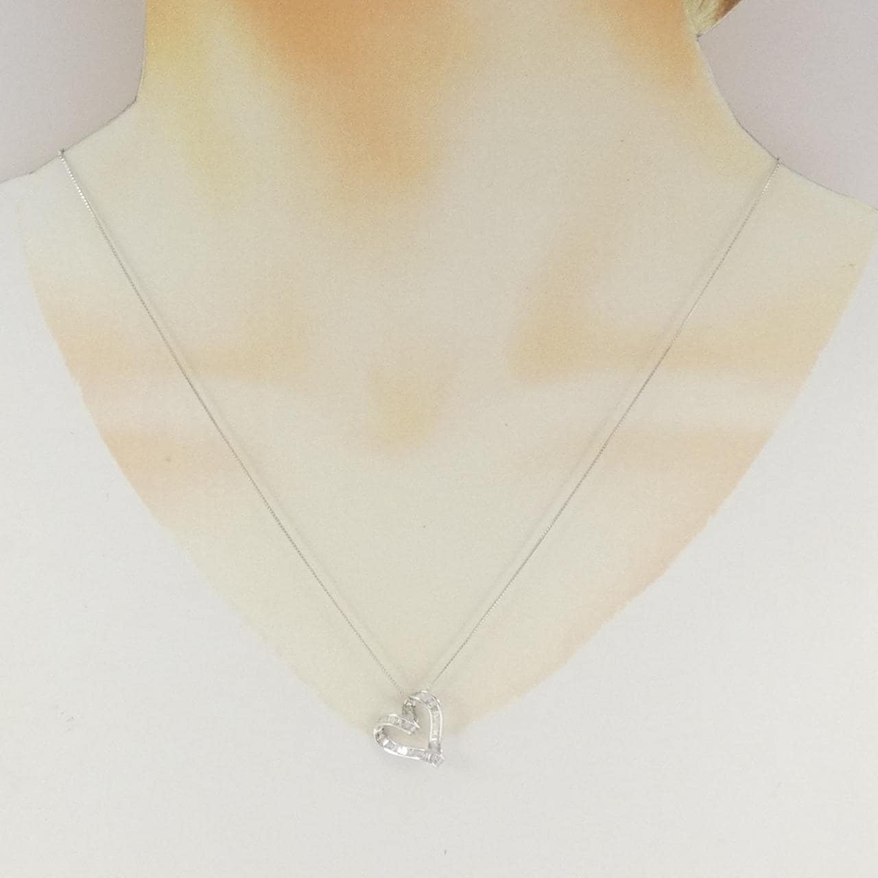 K18WG ハート ダイヤモンド ネックレス 0.40CT