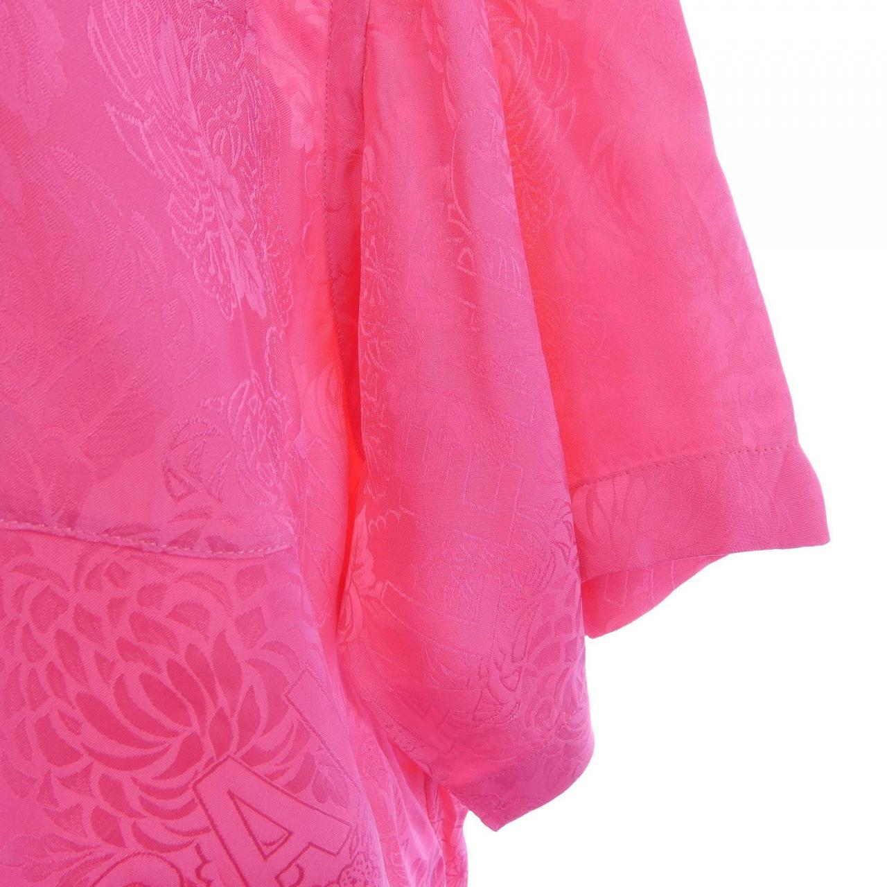 バレンシアガ BALENCIAGA 681633 TMO58 S/Sシャツ