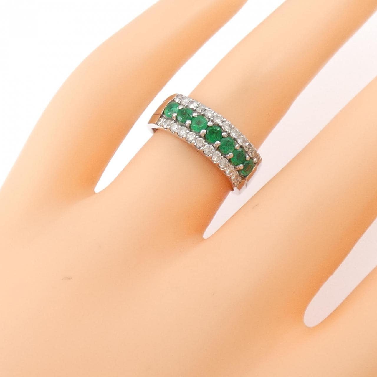 K18WG Emerald Ring 0.51CT