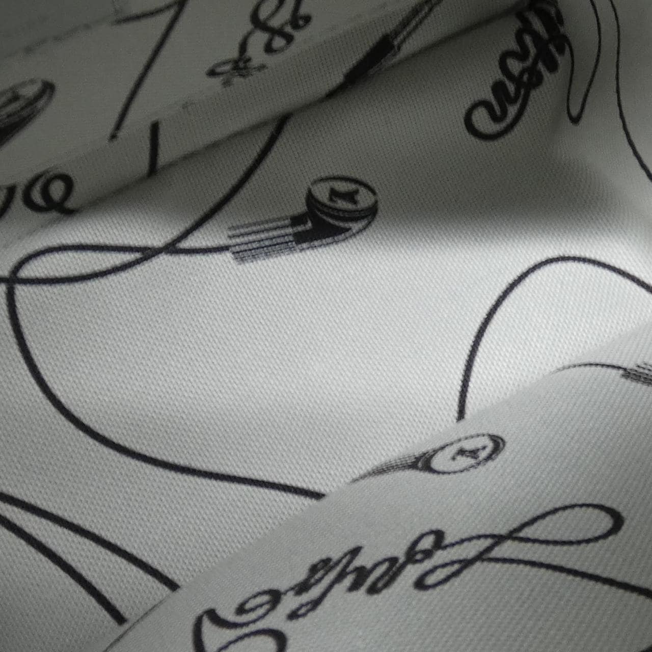 ルイヴィトン モノグラム イリディセント ミニ ソフトトランク M13901 ショルダーバッグ