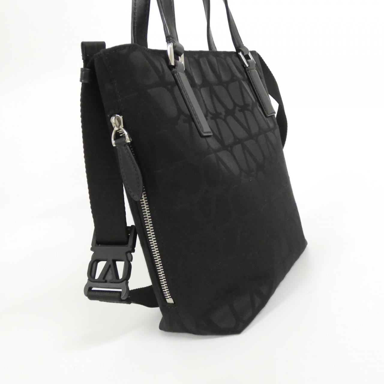 ヴァレンティノガラヴァーニ 5Y2B0C60CSH バッグ