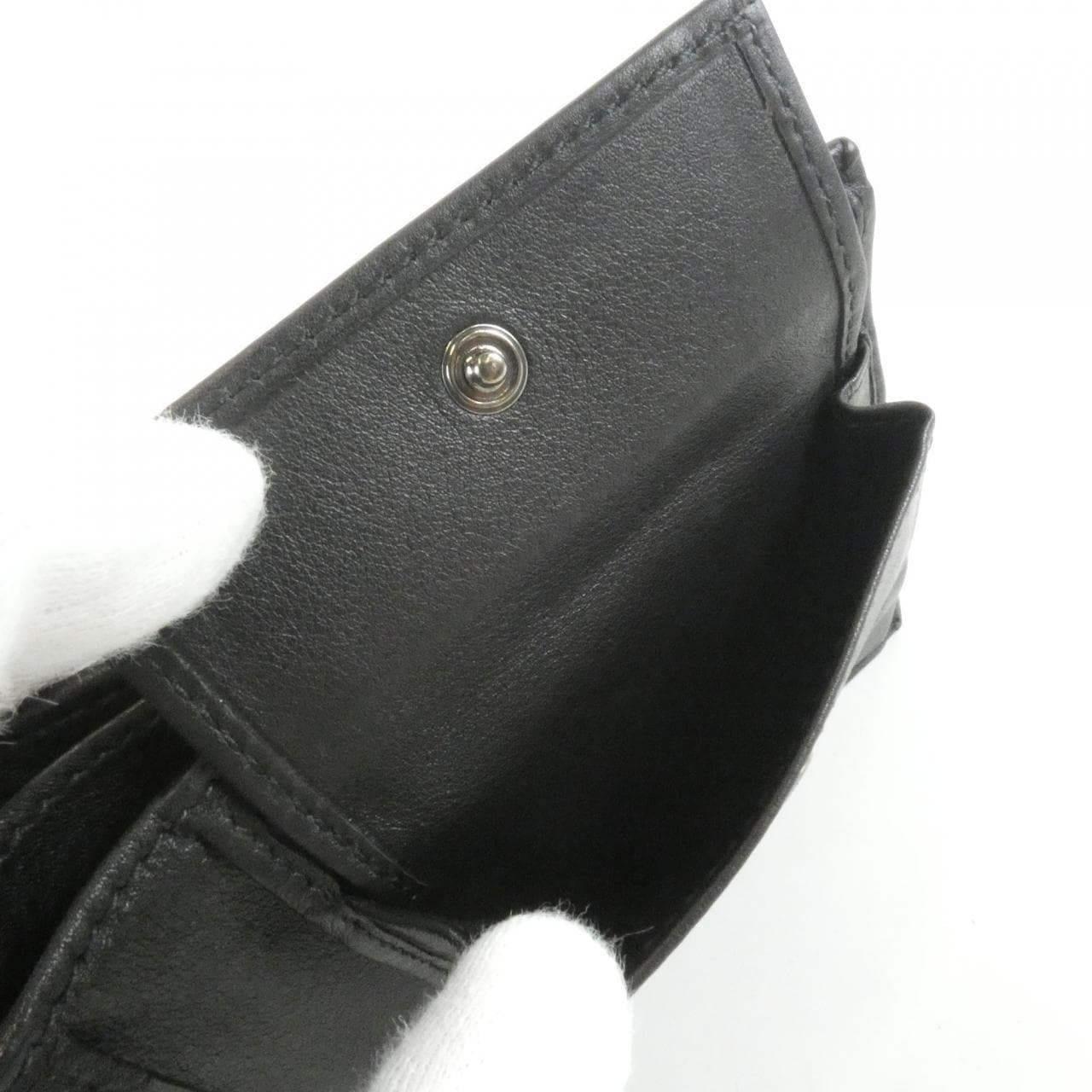 グッチ 138073 A0VBR 財布