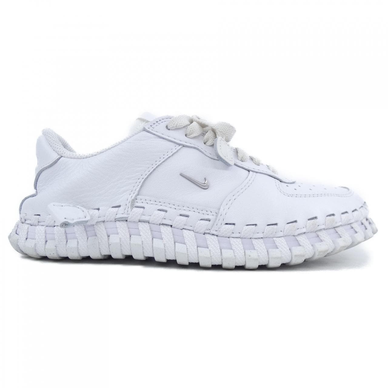 ナイキ NIKE DR0424 100 スニーカー
