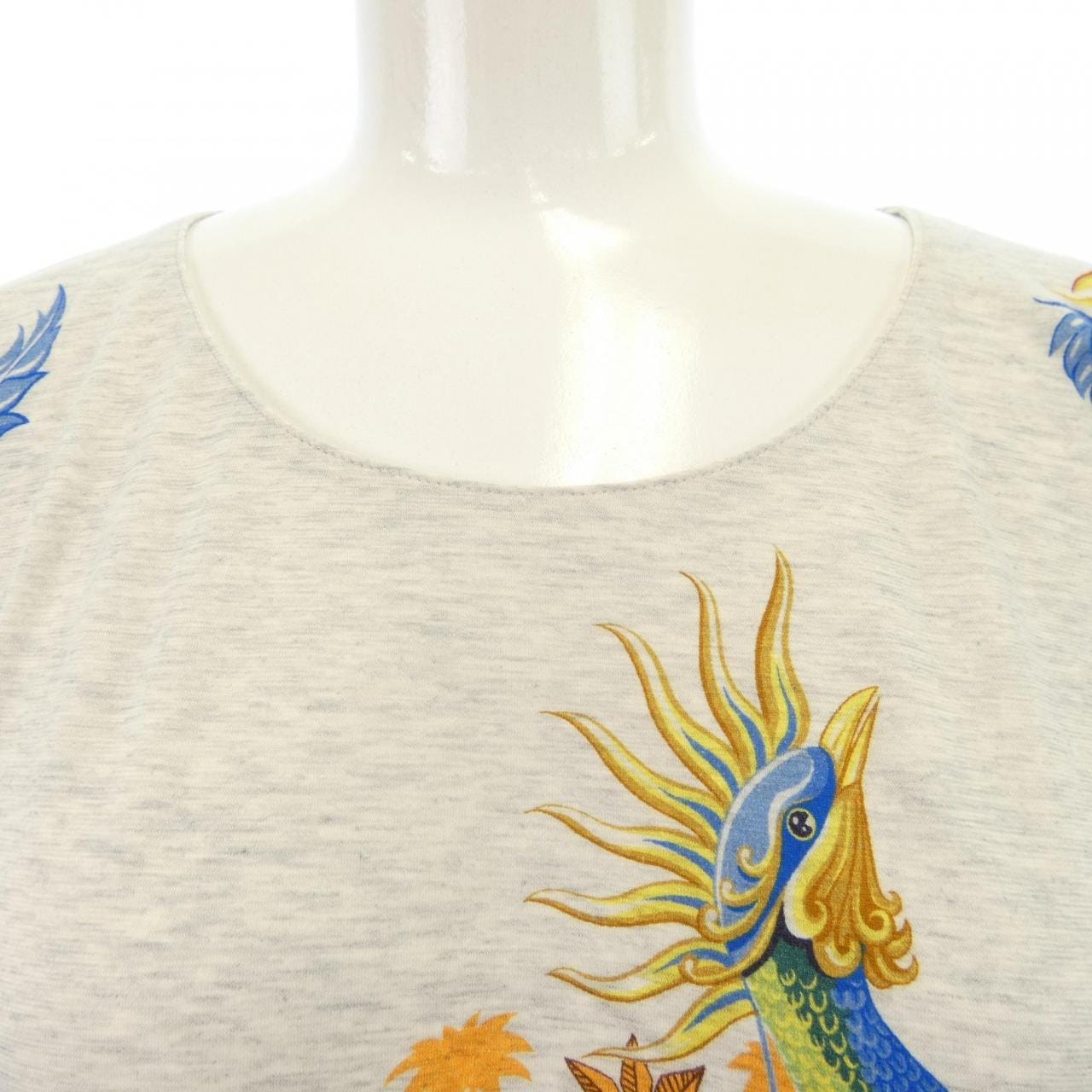 エルメス HERMES Tシャツ