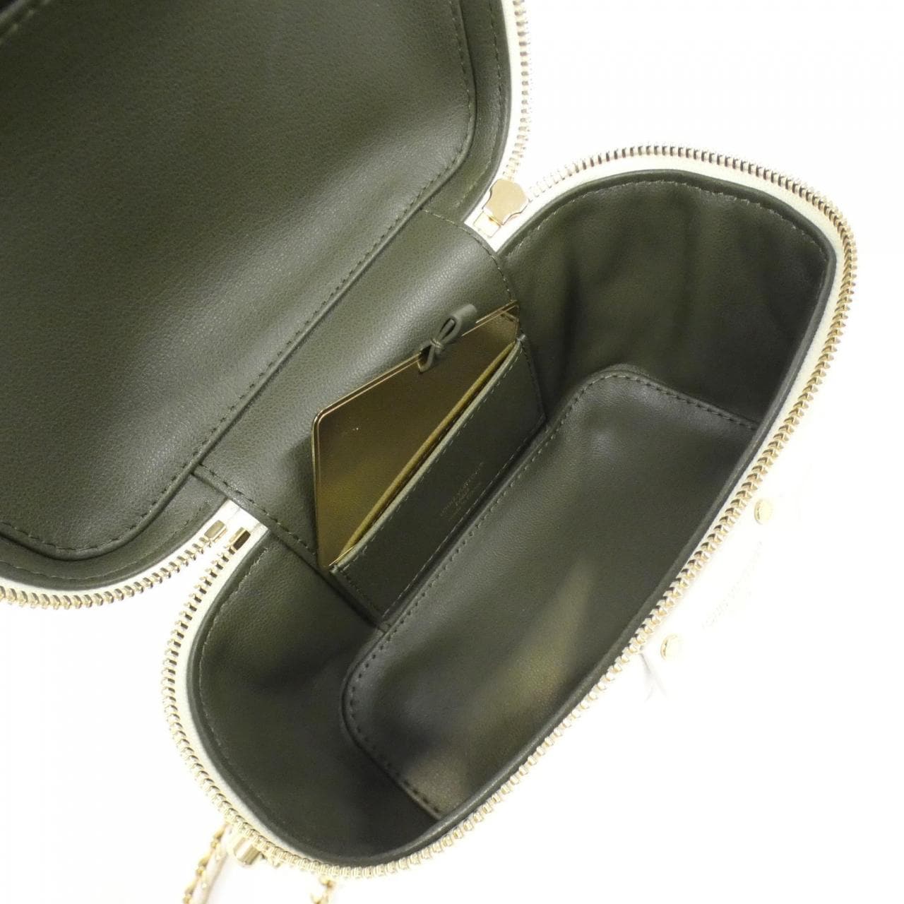 ルイヴィトン モノグラム ヴァニティ クッサン M25219 バッグ