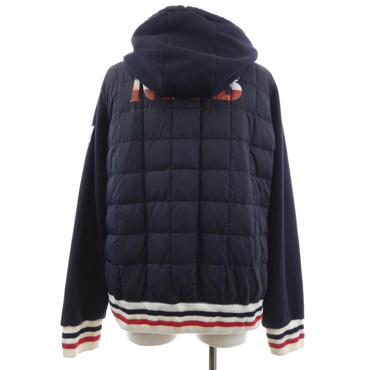 モンクレールガムブルー MONCLER GAMMEBLEU 13918411450 ダウンジャケット
