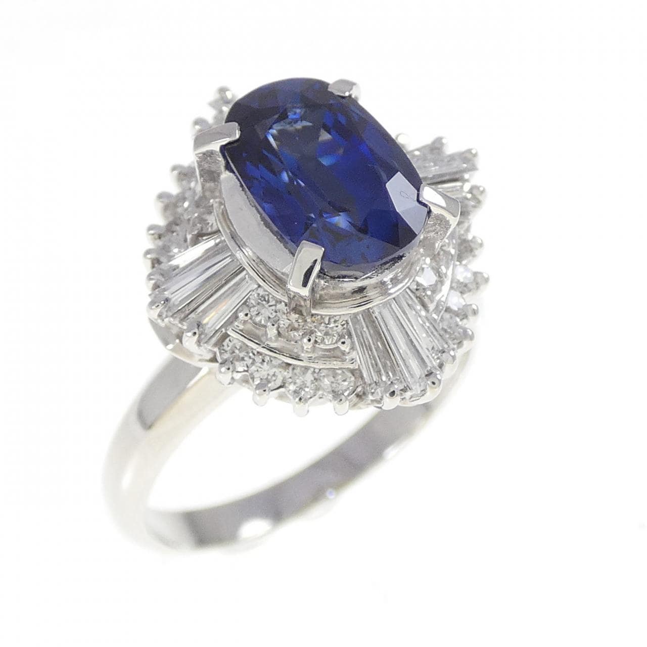 PT900 サファイヤ リング 2.21CT
