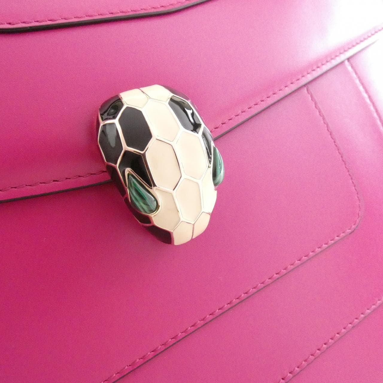 ブルガリ セルペンティ フォーエバー 280148 バッグ